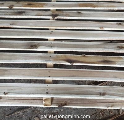 Giá Pallet gỗ xuất khẩu VM  1100x1100 Bào Láng 1 Mặt - Tải 1000 kg